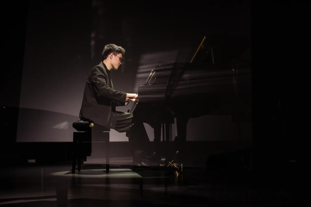 Черные лебеди прилетели: «Прекрасная музыка на Часовом заводе» в Перми