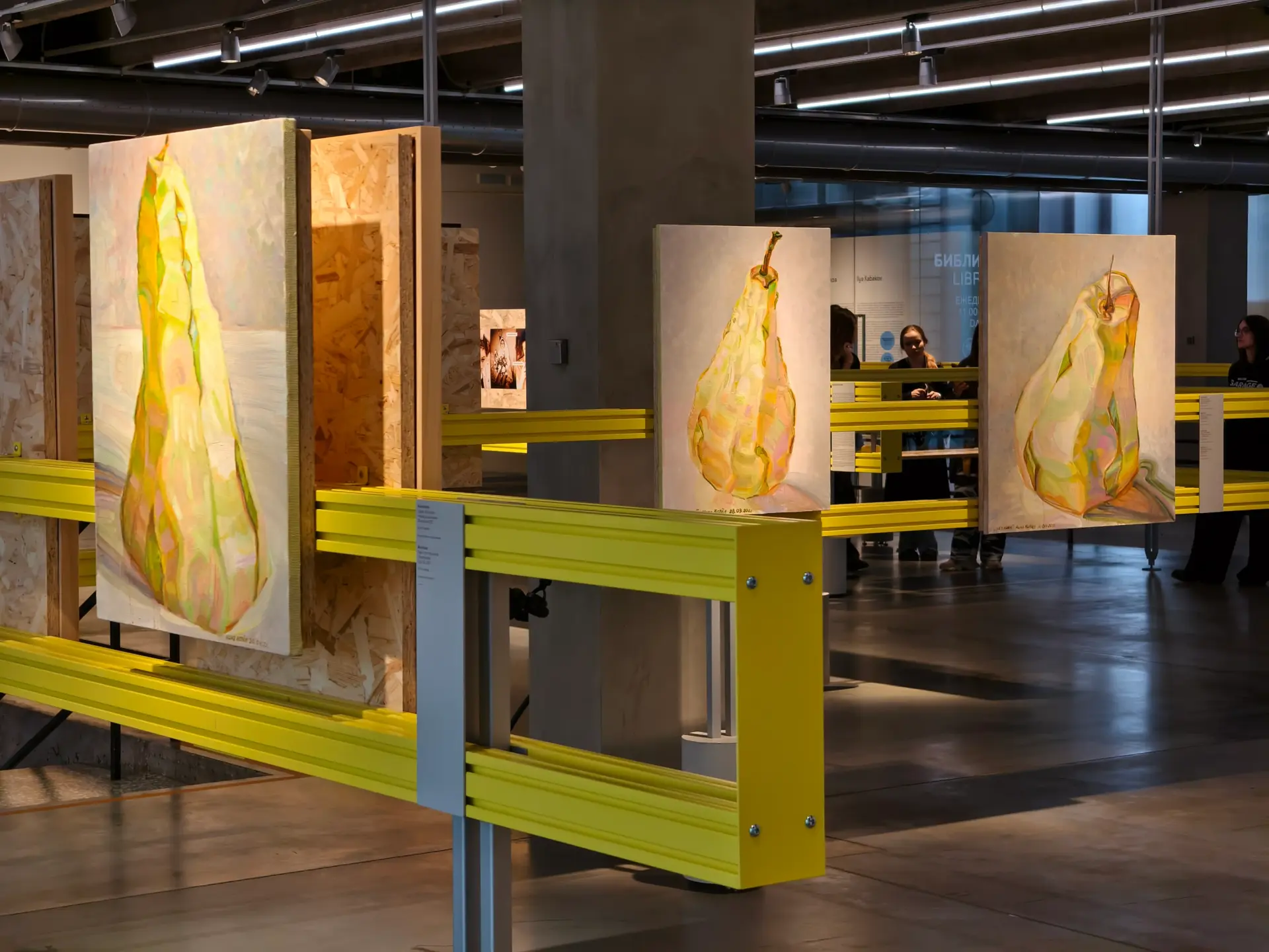 Разговор о человечности — как смотреть обновление «Открытого хранения» в Музее «Гараж»